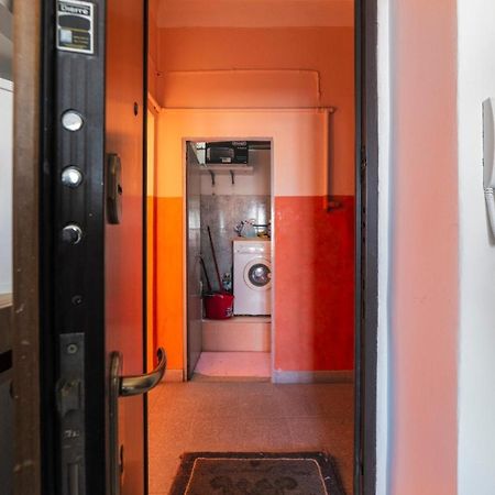 Naviglio Pavese Studio Apartment Milan Luaran gambar
