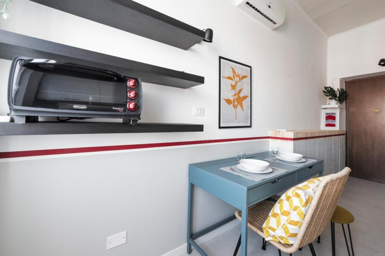 Naviglio Pavese Studio Apartment Milan Luaran gambar