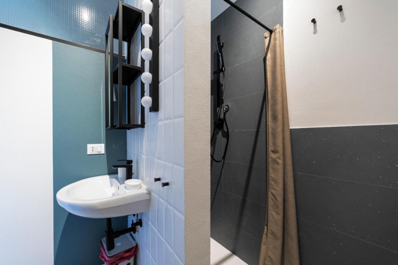 Naviglio Pavese Studio Apartment Milan Luaran gambar